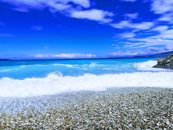 Pulëbardha Beach 3