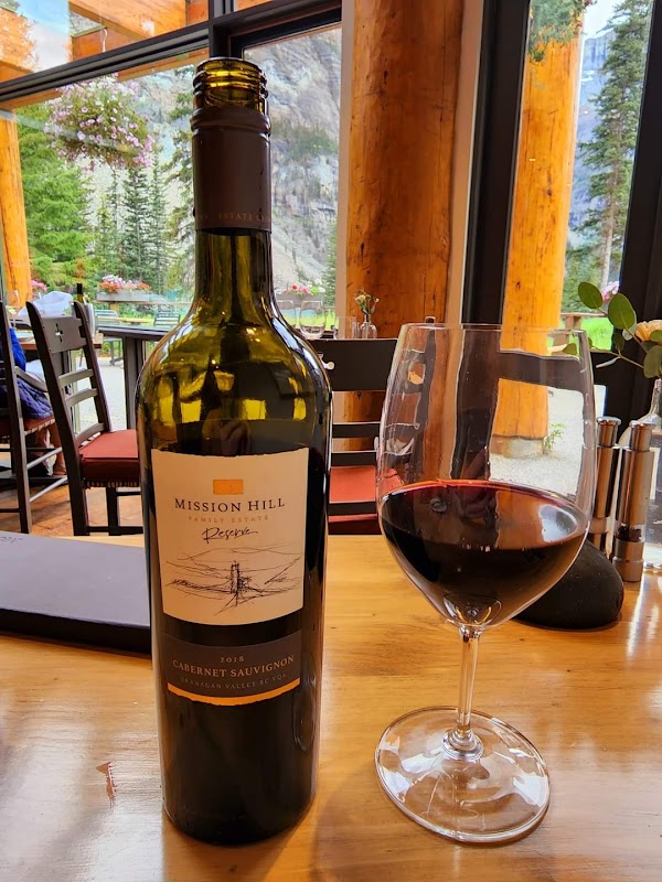 Moraine Lake Cafe 5