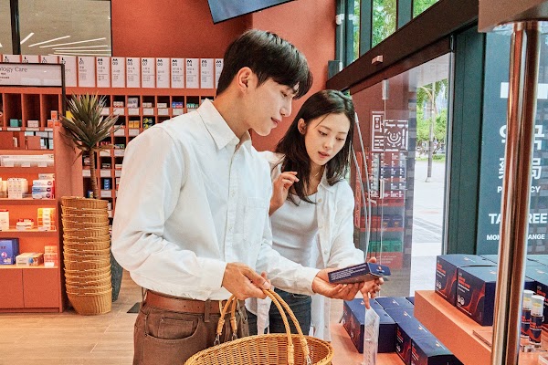 Optima Wellness Museum Pharmacy Sinsa Branch| Optima | 옵티마 웰니스 뮤지엄 약국 신사점 2