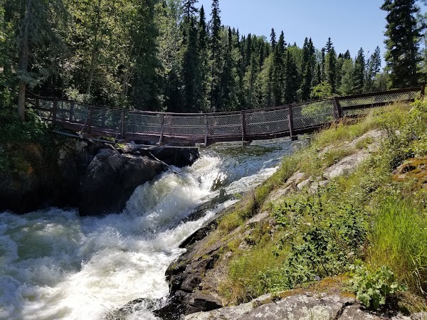 Wekusko Falls Provincial Park