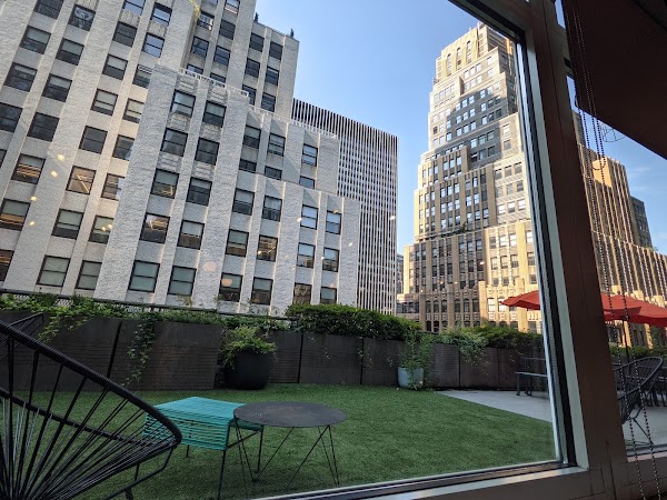 WeWork Office Space & Coworking 5