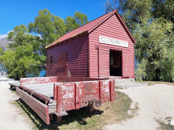 Glenorchy Wharf & Viewpoint 4