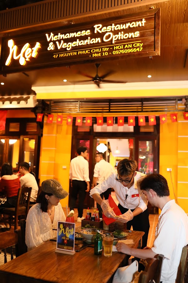 MẸT Hội An - Vietnamese restaurant & Vegetarian Food MET 10