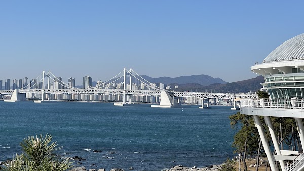 Dongbaekseom Lighthouse 2