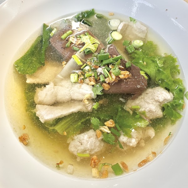 Pork Soup & Rice Sukhumvit 23 4