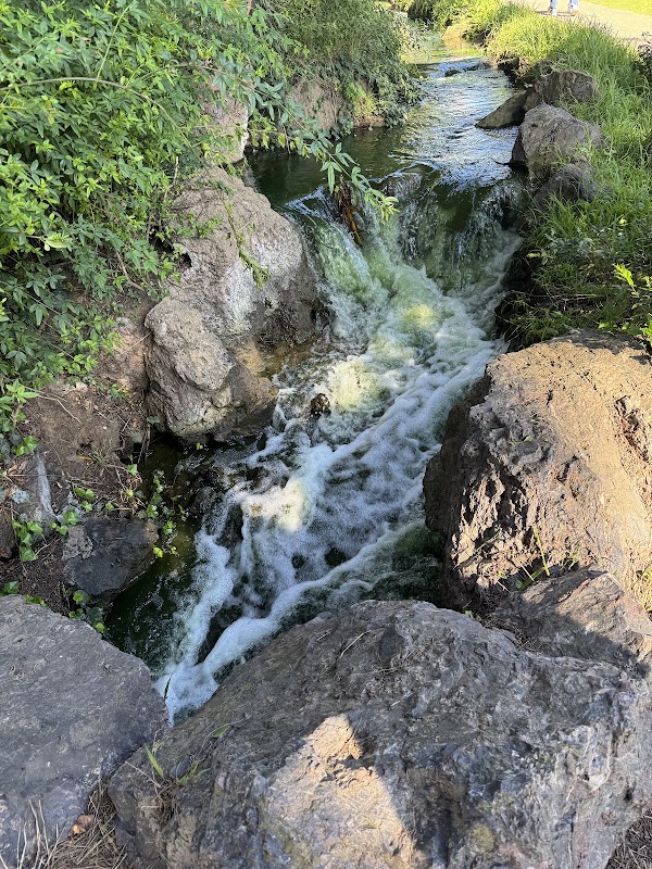 Rainbow Falls 4