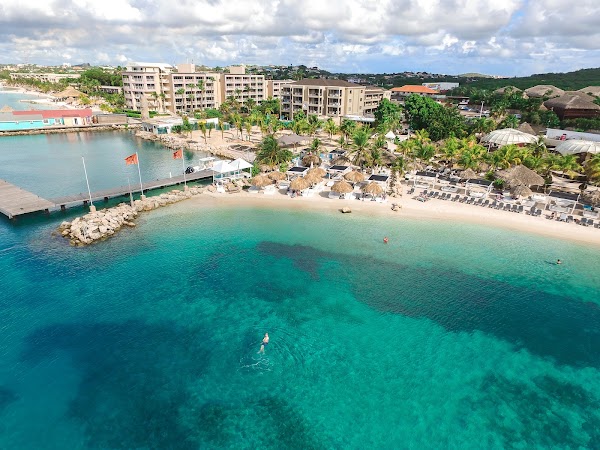 Cabana Beach Club Curacao 4