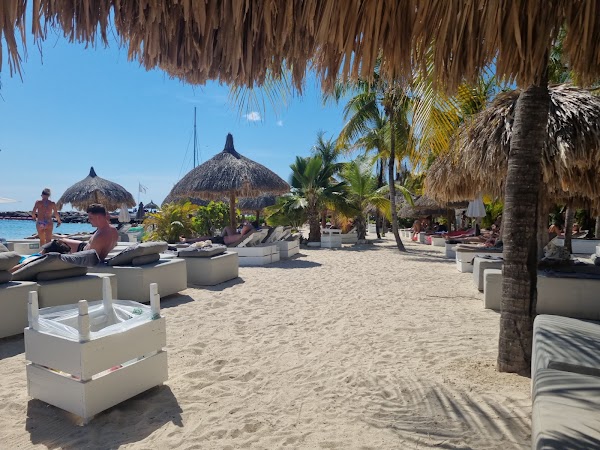 Cabana Beach Club Curacao 3