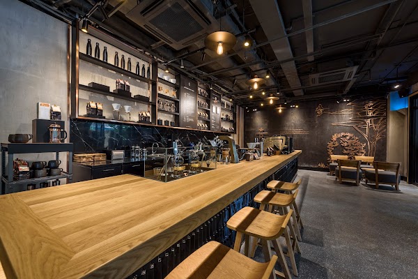 Starbucks Reserve Nhà Thờ