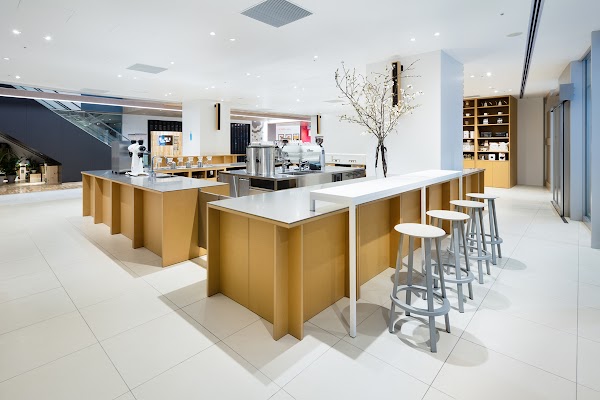Blue Bottle Coffee - Shinjuku Cafe