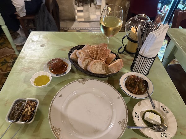 Legligin Restaurant 4