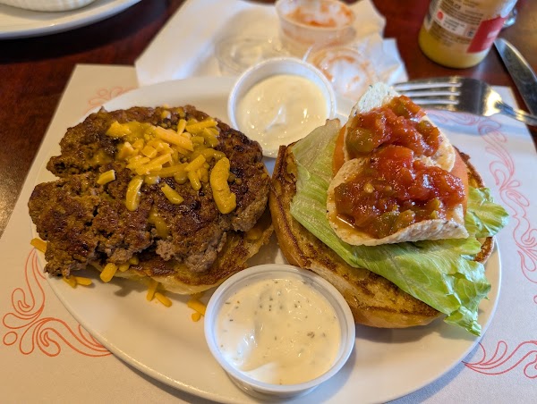 17 Restaurant 2