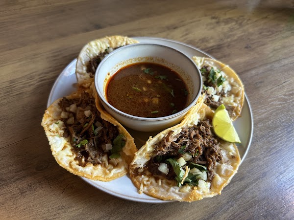 Hermanos Tacos 3