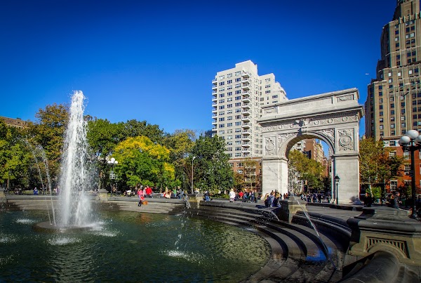 Garibaldi Plaza 4