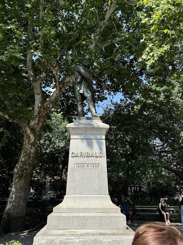 Garibaldi Plaza 2
