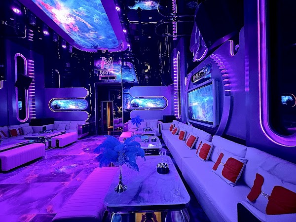 MR.K PARTY HOUSE 3
