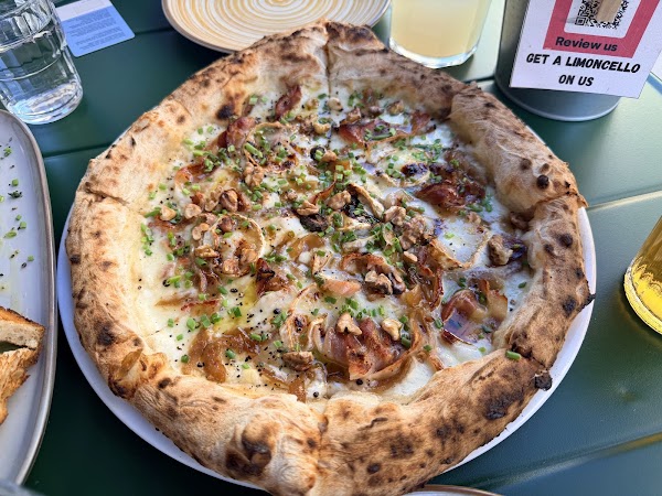 La Camionetta Pizza 4