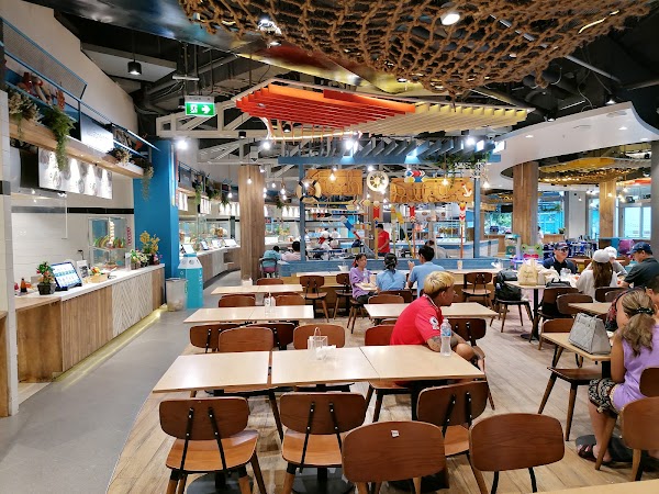 Central Marina Outlet 4