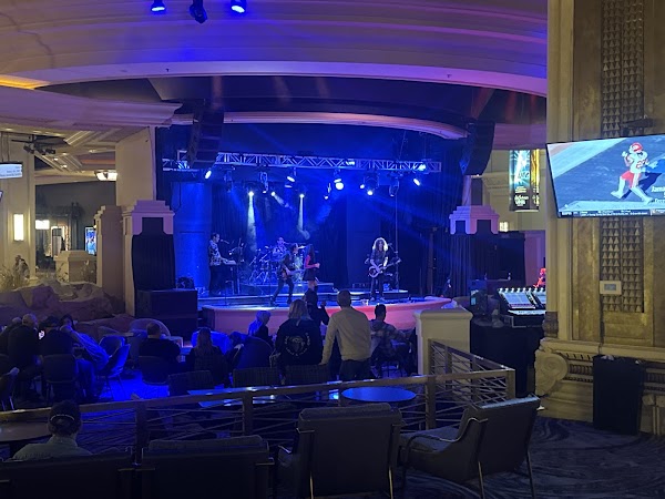 Rhythm & Riffs Lounge