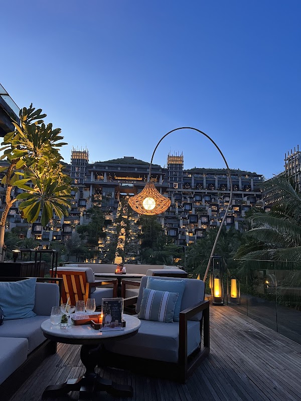 Pala Restaurant & Rooftop Bar