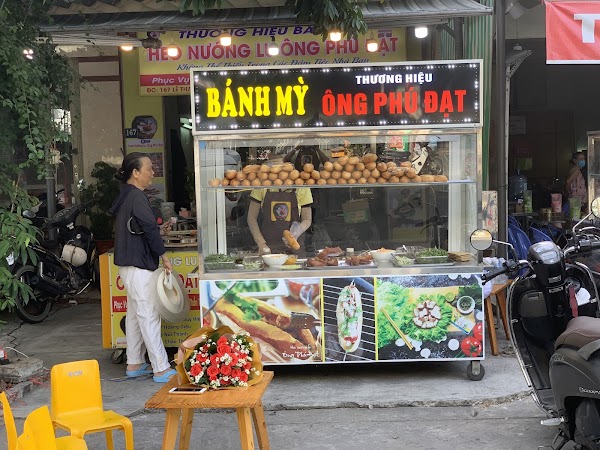 Heo nướng lu Ông Phú Đạt 1