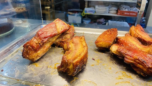 Heo nướng lu Ông Phú Đạt 5