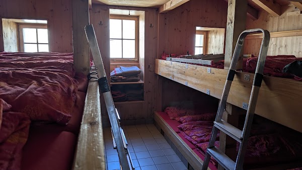 Monte-Leone-Hütte SAC 5