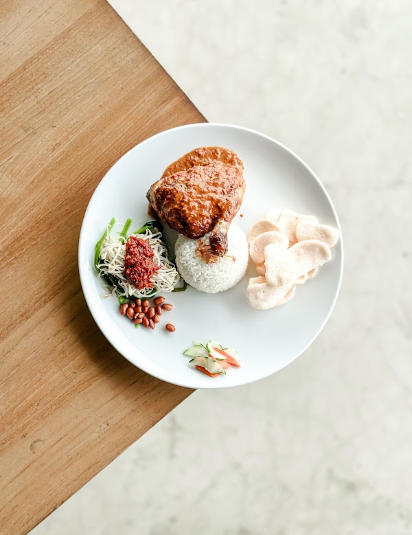 The Northview Bali - Ngiring Ngewedang Restaurant & Coffee Corner 5
