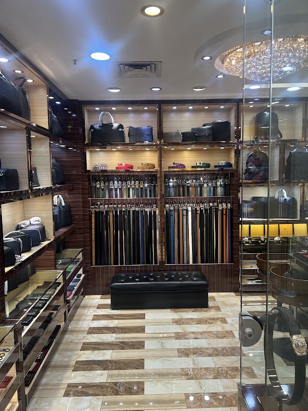 Guangzhou Baiyun World Leatherware Trade Center 2