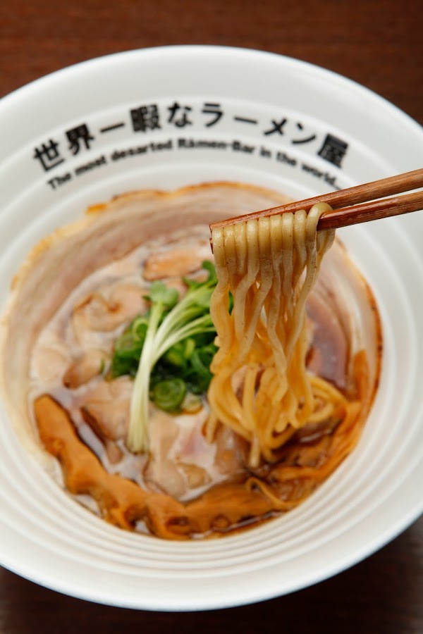 The Most Deserted Ramen-Bar in the World 6