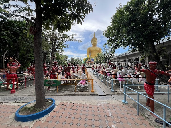 Wat Muang 3
