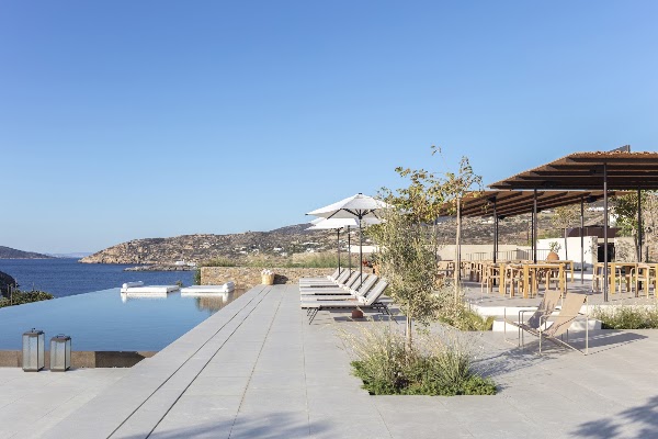 NOS Hotel & Villas