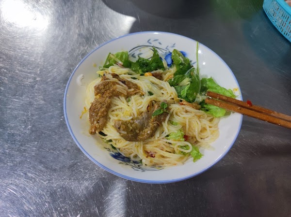 Bún thịt nướng bà Hai