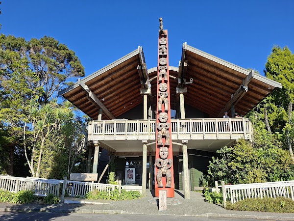 Arataki Visitor Centre 2