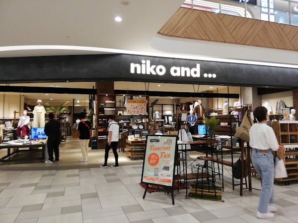 Niko And ...