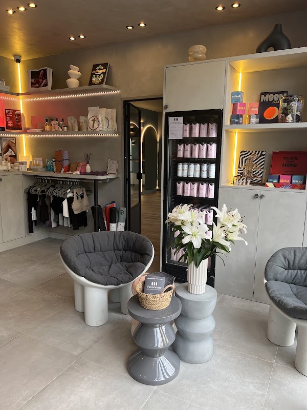 The New Me Studio Newformer Neuilly 1