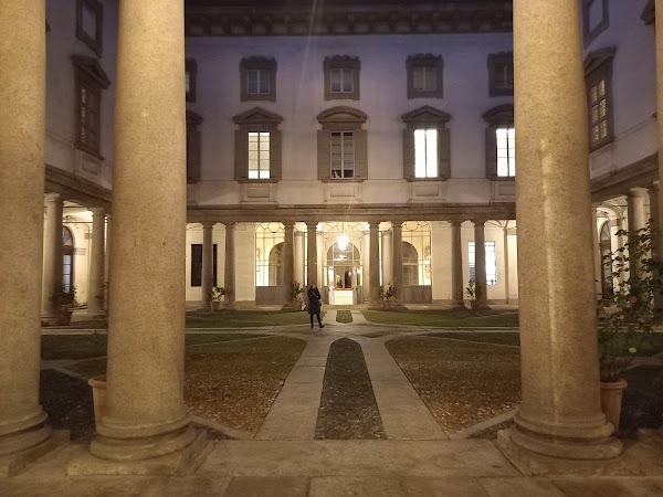 Palazzo Litta 4