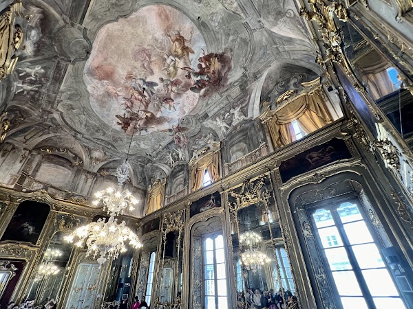 Palazzo Litta 3