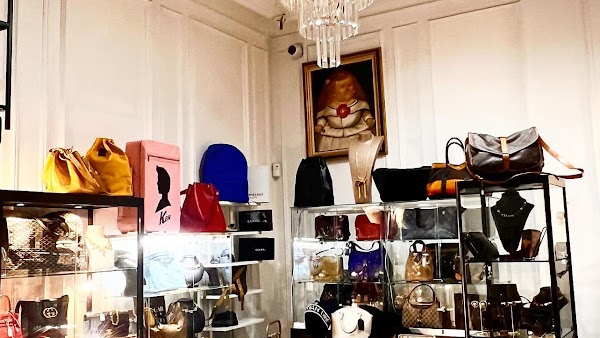 Opulence Luxury & Vintage 5