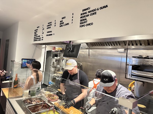 Beto’s Carnitas & Guisados 3