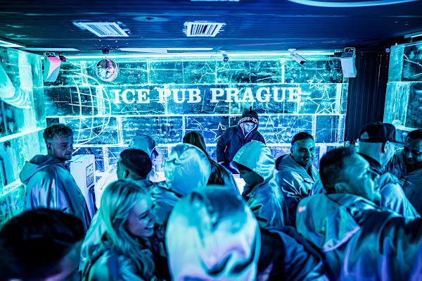 Ice Pub 4