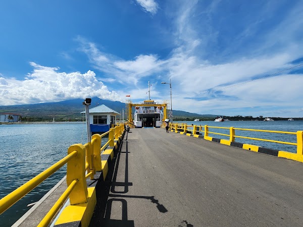 Pelabuhan Kayangan 3