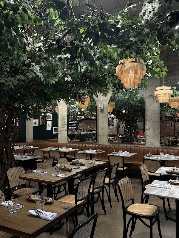 Pigeon Café & Bar
