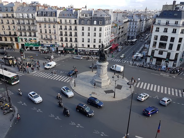 Place de Clichy