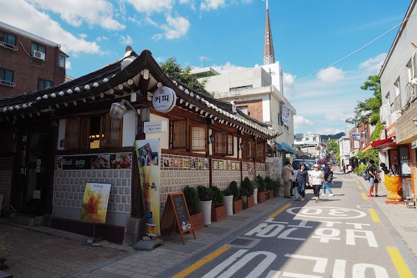 Samcheong-dong Street 5