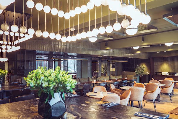 SJØ Restaurant & Vinbar