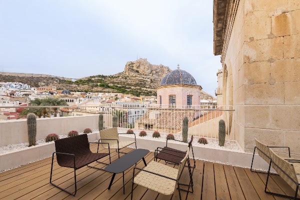 Terraza Mira Miralta rooftop