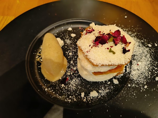 Cosmos Restaurant / Космос 3