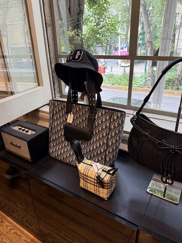 Irene Buffa - The house of preloved luxury 4