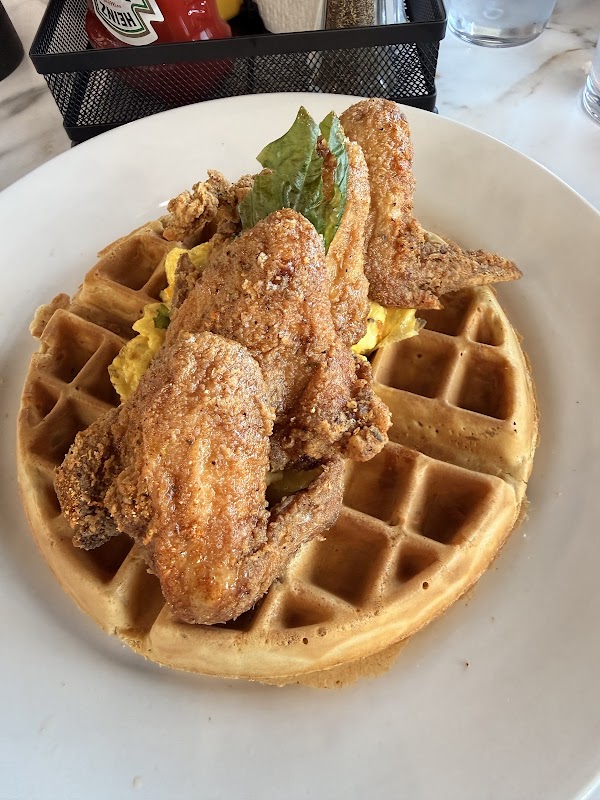 J.W. Honey’s Brunch and Juice Bar 4
